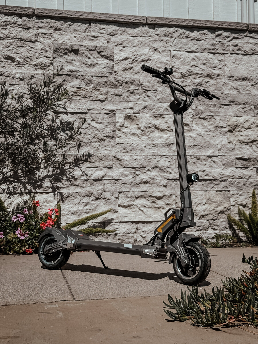 trotinetă electrică dualtron togo 32 kmh autonomie de 19 km